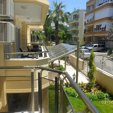 Koza Apartment *
